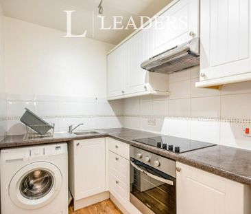 1 bedroom flat to rent - Photo 6