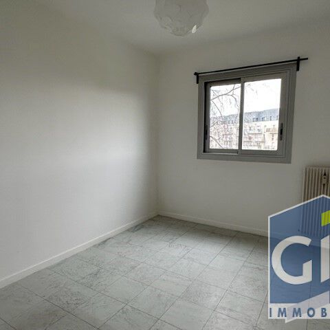 Location Appartement 2 pièces 47m² - Photo 1