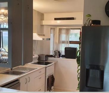 Property Management82 Whangaparaoa Road, Red Beach - House for Rent - Photo 2