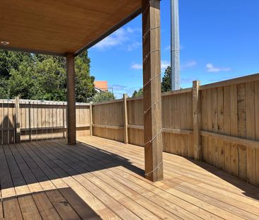 Amazing In Avondale! - Photo 4