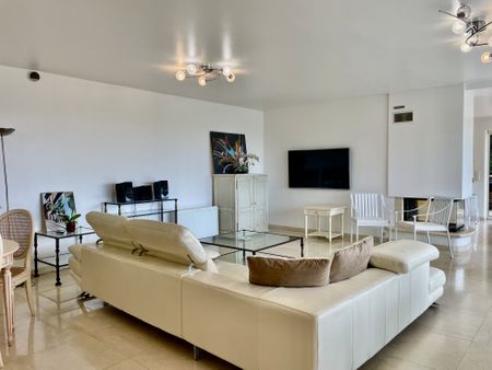Villa 250 m² - 5 Pièces - Vallauris (06220) - Photo 2