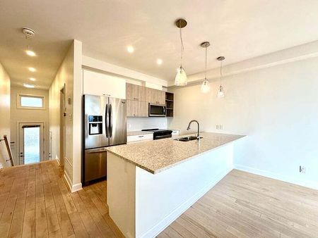 506 Mutual St, Cummings, Ottawa, ON - Photo 3