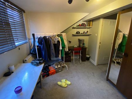 8 bedroom terraced house to rent - Photo 5