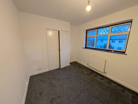 3 Bed Terraced House, Normans Mead, NW10 - Photo 5