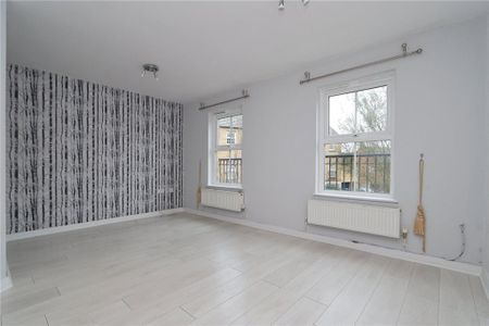 4 bedroom terraced house to rent - Photo 2