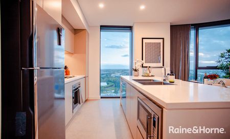 Fully Furnished Stunning Two Bedroom Apartment with A Winter Garden & Breathtaking Panoramic Views - Photo 4