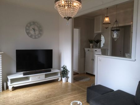 Mysig vindslägenhet med balkong - Photo 2