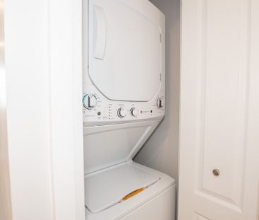 Spacious 1 Bedroom Apartment in Welland - Photo 4