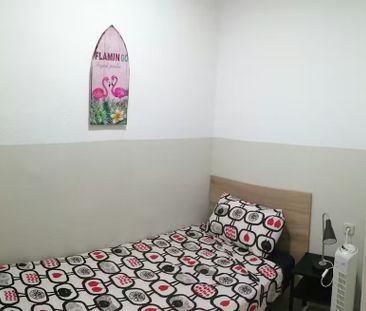 Carrer de Corretger, Barcelona, Catalonia 08003 - Photo 5