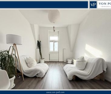 Hochwertig möblierte Altbau-Dachgeschosswohnung in unmittelbarer Ma... - Foto 2