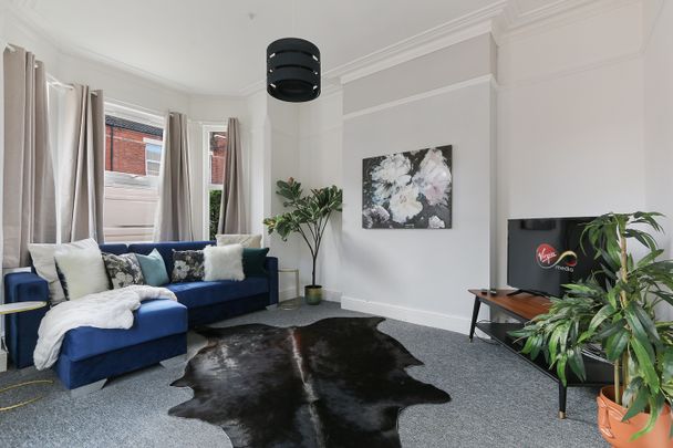 4 Bed Semi-Detached House, Bridge Grove, NG2 - Photo 1