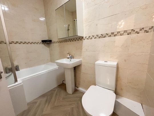 3 bedroom terraced house to rent - Photo 1