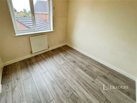 3 bedroom house to rent Lady Margarets Avenue, Deeping St. James, Peterborough, Lincolnshire, PE6 - Photo 2
