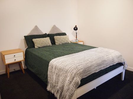 2 Elizabeth Street, Mount Victoria - Photo 4