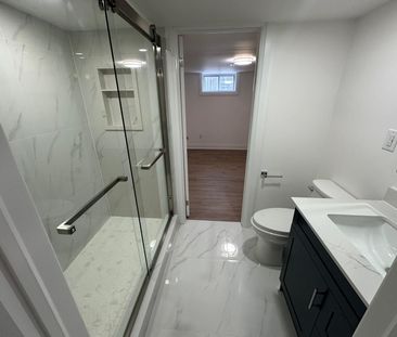 For Lease - 16 Yorkshire Road Unit# Basement, Toronto, Ontario - Photo 6
