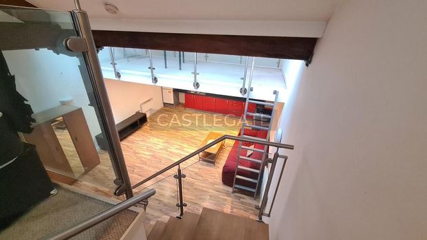 2 bedroom ground floor flat to rent - Photo 1