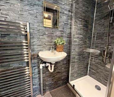 1 Castleview Terrace, Ballyhackamore, Belfast, BT4 3FD - Photo 1