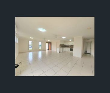 Modern living in the heart of Allenstown - Don't miss this - Photo 1