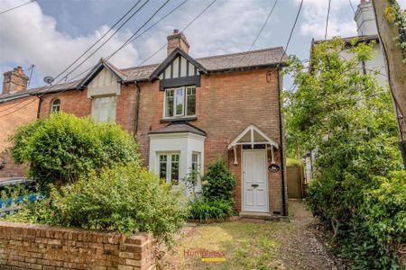 3 bedroom semi-detached house to rent - Photo 5