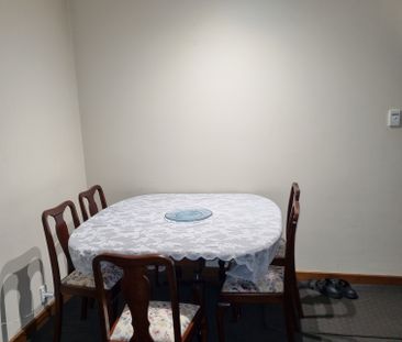 Park Holme - Photo 2