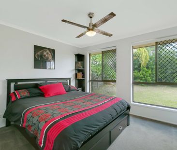 CHARMING 3 BEDROOM HOME CLOSE TO EVERYTHING - Photo 6