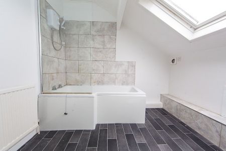 Hartley Grove, Woodhouse, Leeds - Photo 3