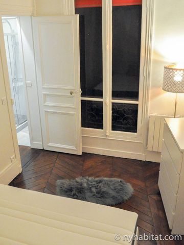 Logement à Paris, Location meublée - Photo 3