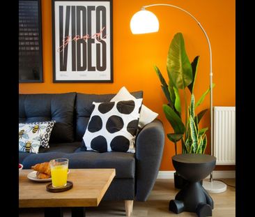 3 Bed Detached House, Rolls Crescent, M15 - Photo 4