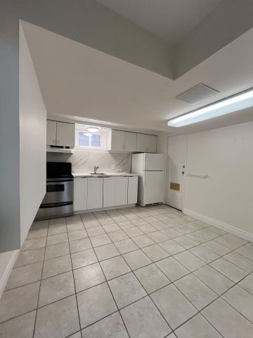 For Lease - 23 Beardmore Crescent, Toronto, Ontario - Photo 3