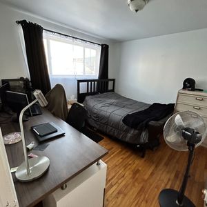 3 1/2 Semi-meublé à Ste-Foy, A/C, Intern - Photo 2