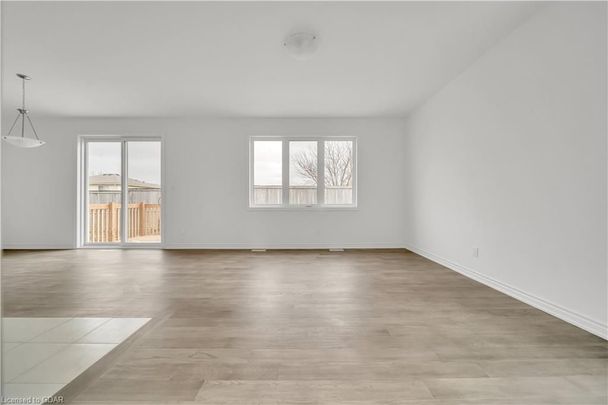 For Lease - 7871 SEABISCUIT Drive, Niagara Falls, Ontario - Photo 1