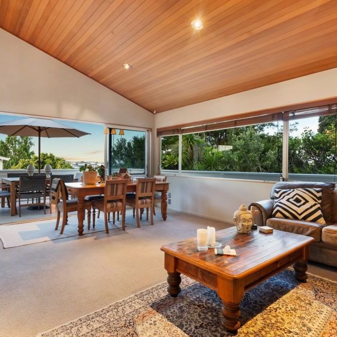 Spacious Family Home in Rothesay Bay - Photo 1