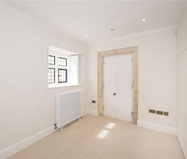 Bridgeman is a delightful, one bedroomed apartment positioned on th... - Photo 4
