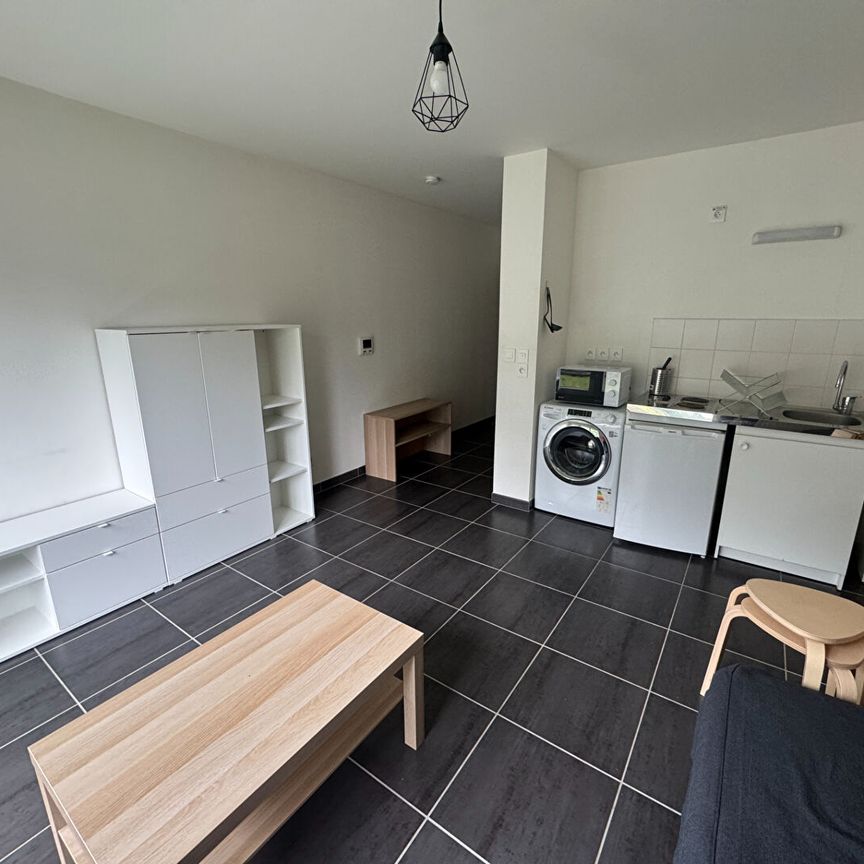 Location Appartement 1 pièce 24m² - Photo 1