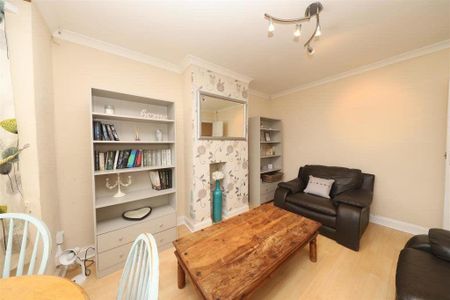 1 bedroom maisonette to rent - Photo 2