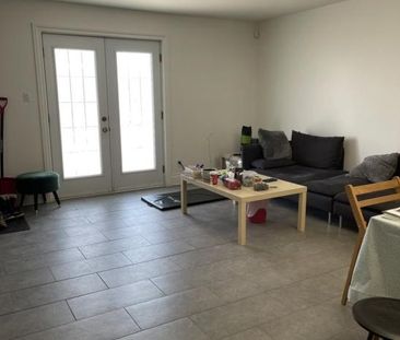 6933 Av. De Monts, H4E 2T5, Montréal - Photo 1