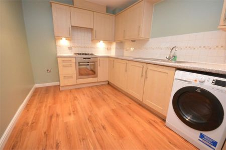 2 bedroom apartment to rent - Photo 5