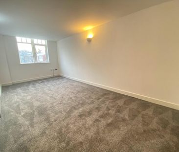 1 bedroom Flat To Let - Photo 3