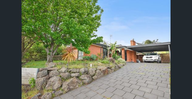 Four Bedroom Family Home - Photo 1