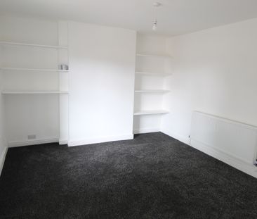 3 BED MID TERRACED HOUSE AVAILABLE TO LET GUILD AVENUE WALSALL WS3 - Photo 3