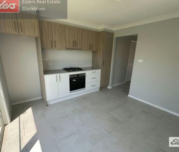 ALMOST NEW, WELL SITUATED TOWNHOUSE - Photo 5