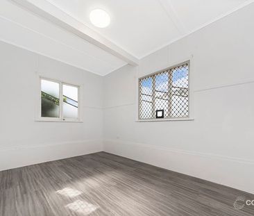 2/36 Armstrong Street, 4812, Hermit Park Qld - Photo 2