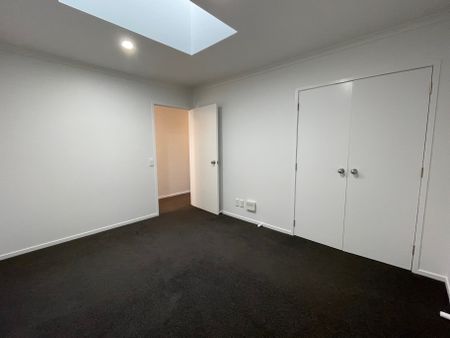 Modern apartment on Victoria Street - Photo 2