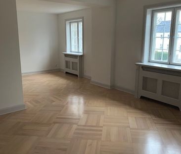 Indbydende villalejlighed med tagterrasse og adgang til fælles have! - Photo 4