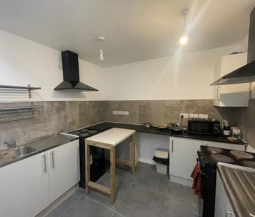 1 bedroom in a house share to rent - Photo 5