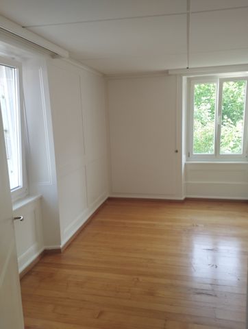 Joli appartement de 2 pièces au 1er étage situé au centre du village de Buttes - Photo 3