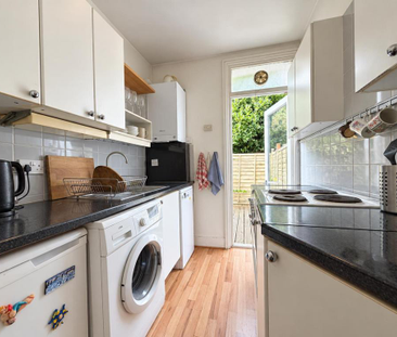 2 bedroom apartment to rent - Photo 6
