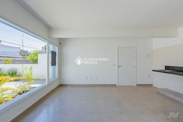 Kitnet com 1 quarto e 34m² para alugar em São Geraldo, Porto Alegre. - Foto 1
