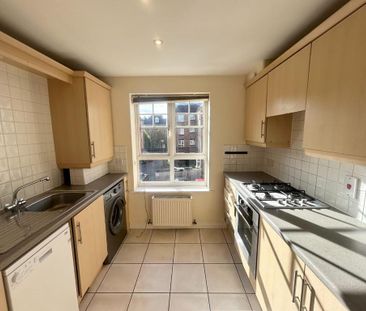 2 bedroom flat to rent - Photo 2