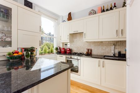 2 Bed Flat, Freegrove Road, N7 - Photo 5